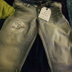 New womens jeans size 7
